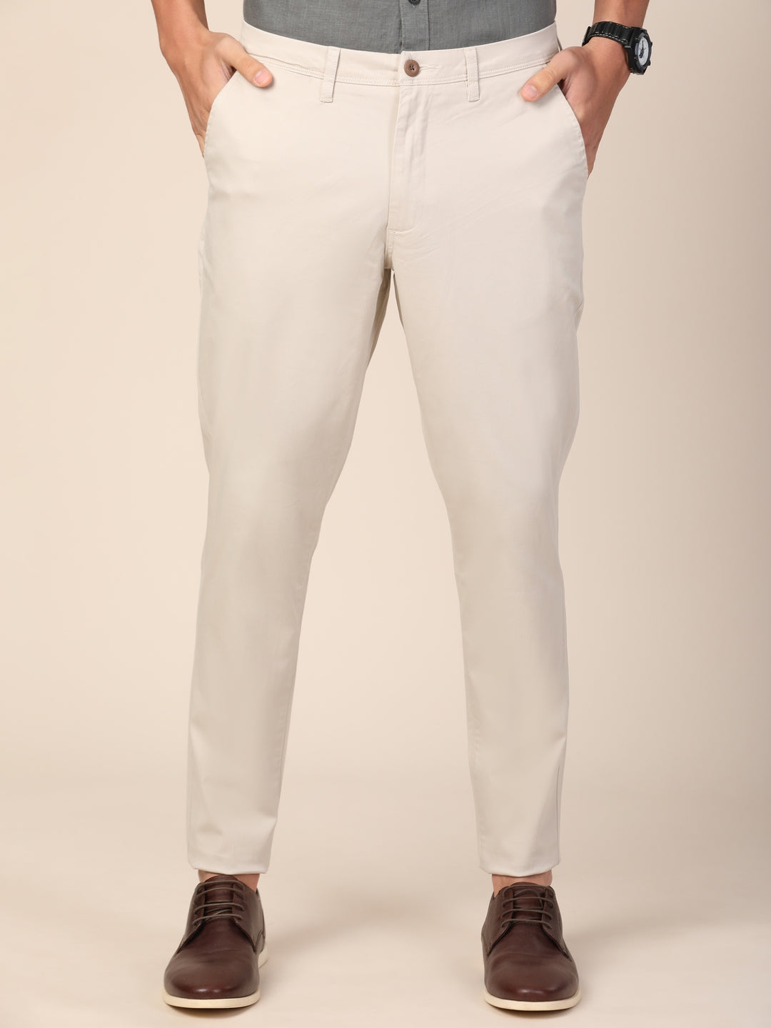 merchant-marine-men-off-white-solid-tapered-fit-cotton-trousers